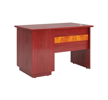 Bàn nhân viên sơn PU